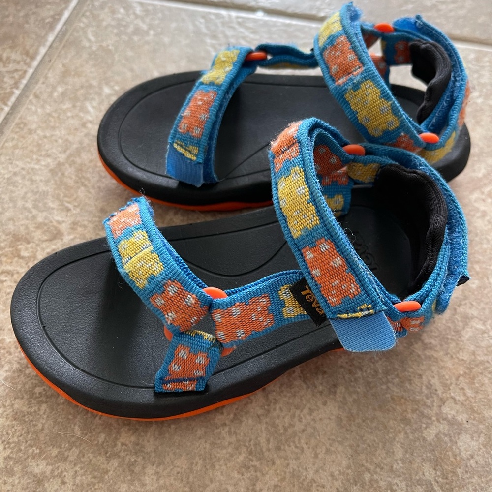 Teva Hurricane Sandals Toddler size 7